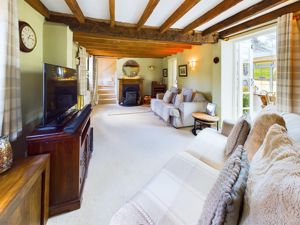 Living Room- click for photo gallery